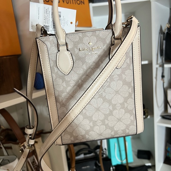 kate spade Handbags - 🔥 NEW mini Spade Cream Floral crossbody